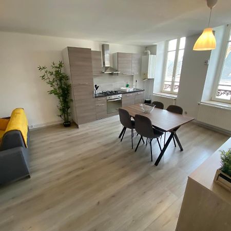 Joli Appartement Avec Parking Gratuit Sur Place Givet Exterior photo